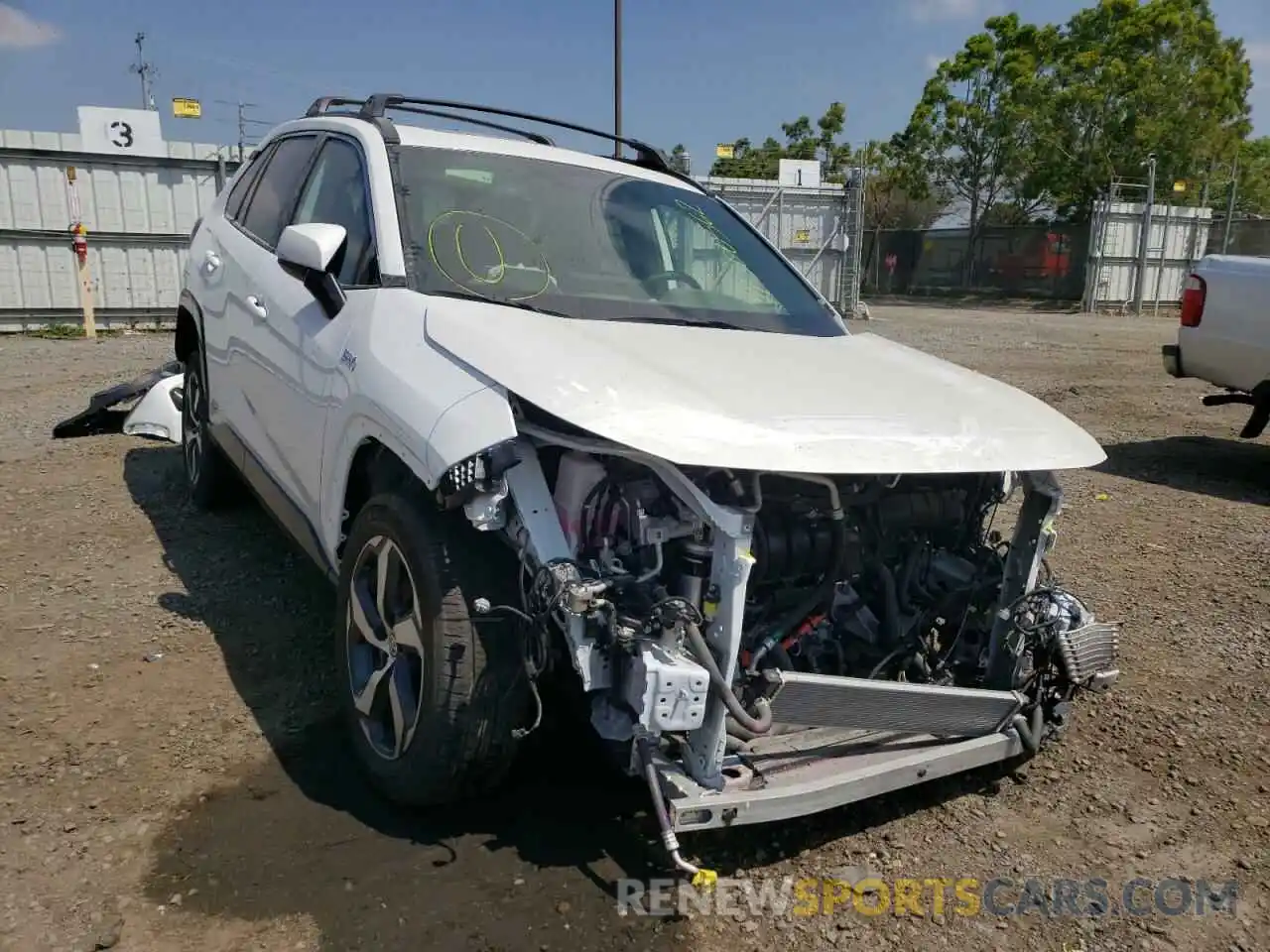 1 Photograph of a damaged car JTMAB3FV6MD032596 TOYOTA RAV4 2021