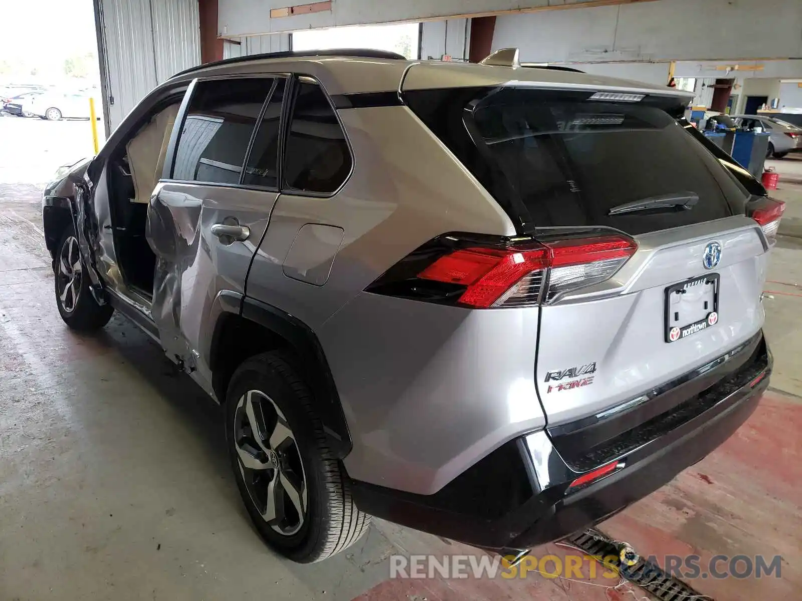 3 Photograph of a damaged car JTMAB3FV7MD026001 TOYOTA RAV4 2021