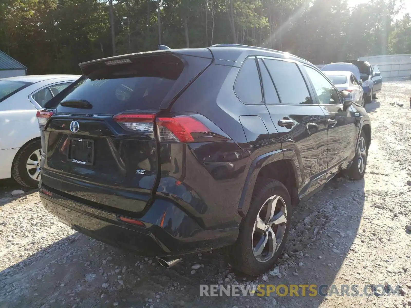 4 Photograph of a damaged car JTMAB3FVXMD003148 TOYOTA RAV4 2021