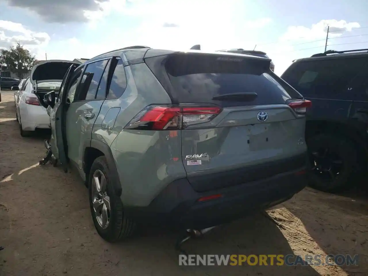 3 Photograph of a damaged car JTMB6RFV0MD040978 TOYOTA RAV4 2021