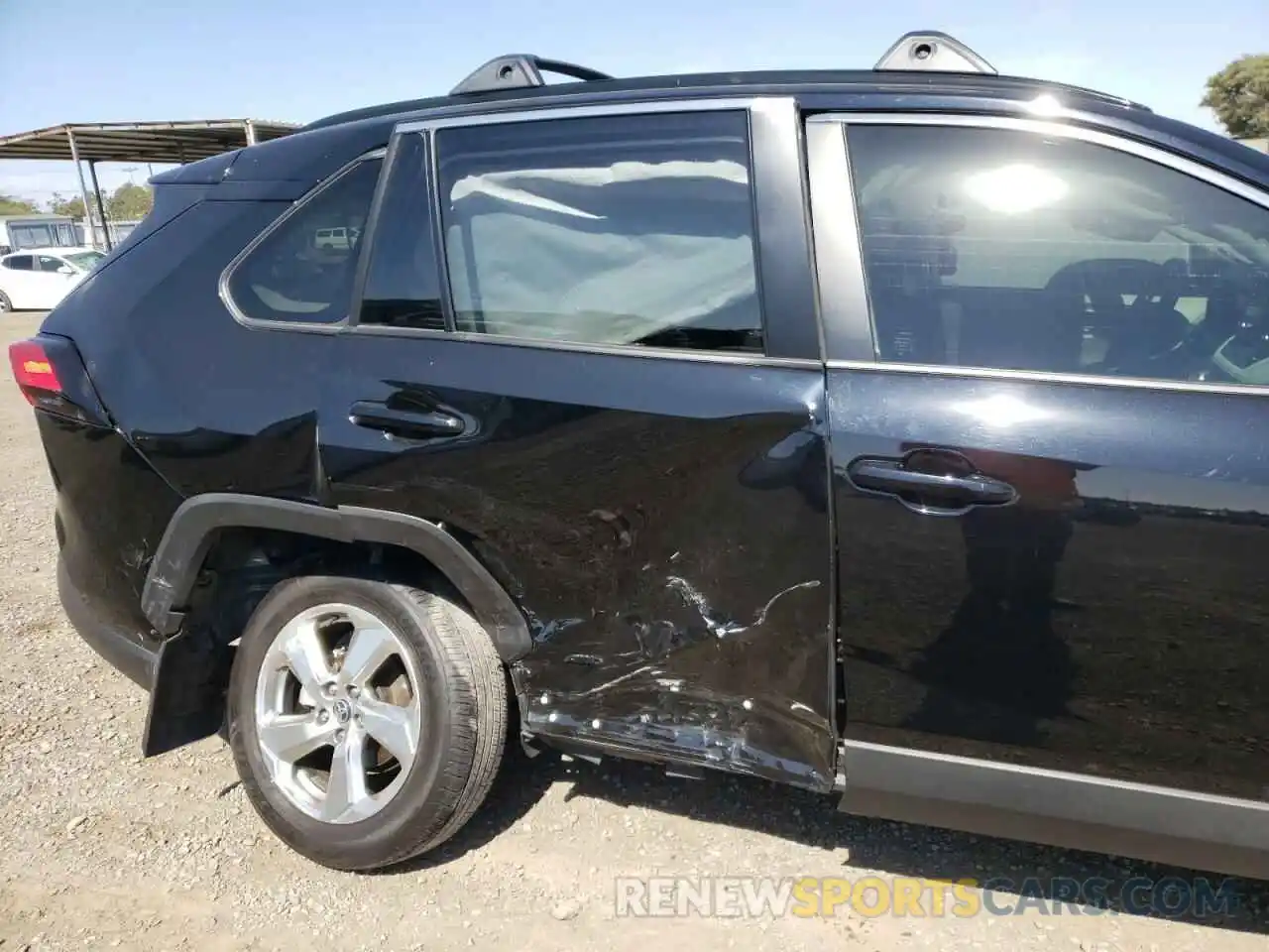 9 Photograph of a damaged car JTMB6RFV1MJ011216 TOYOTA RAV4 2021