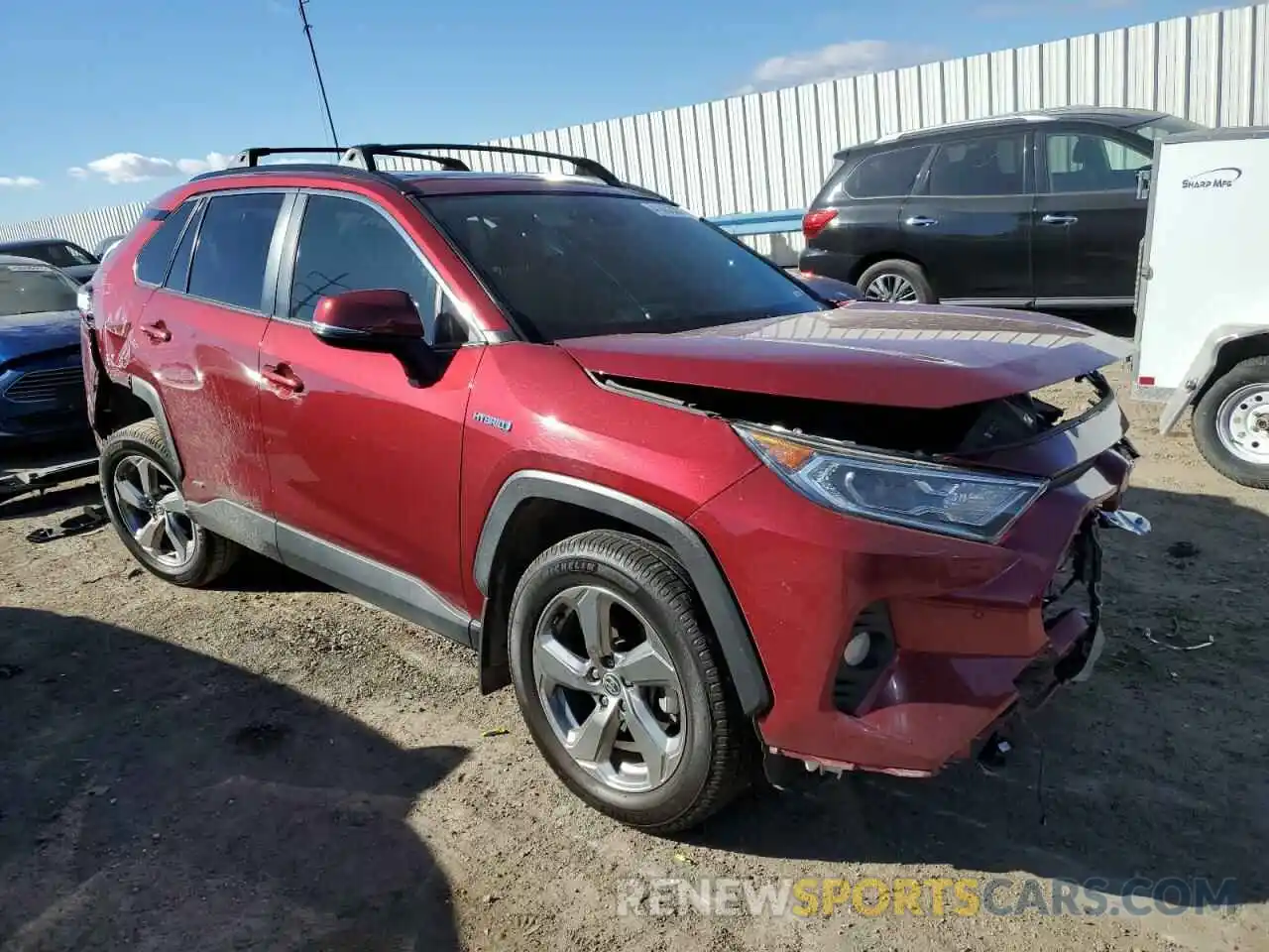 4 Photograph of a damaged car JTMB6RFV2MD021638 TOYOTA RAV4 2021