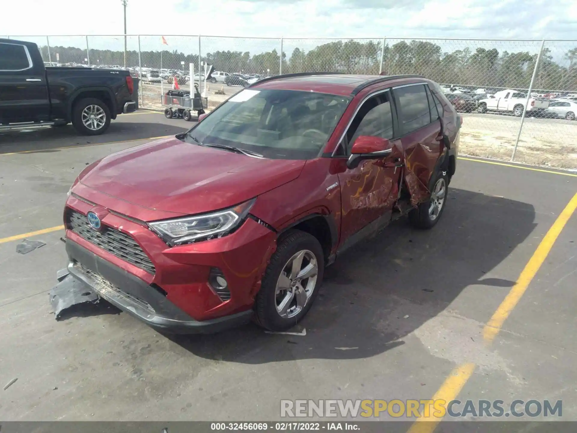 2 Photograph of a damaged car JTMB6RFV6MD041018 TOYOTA RAV4 2021