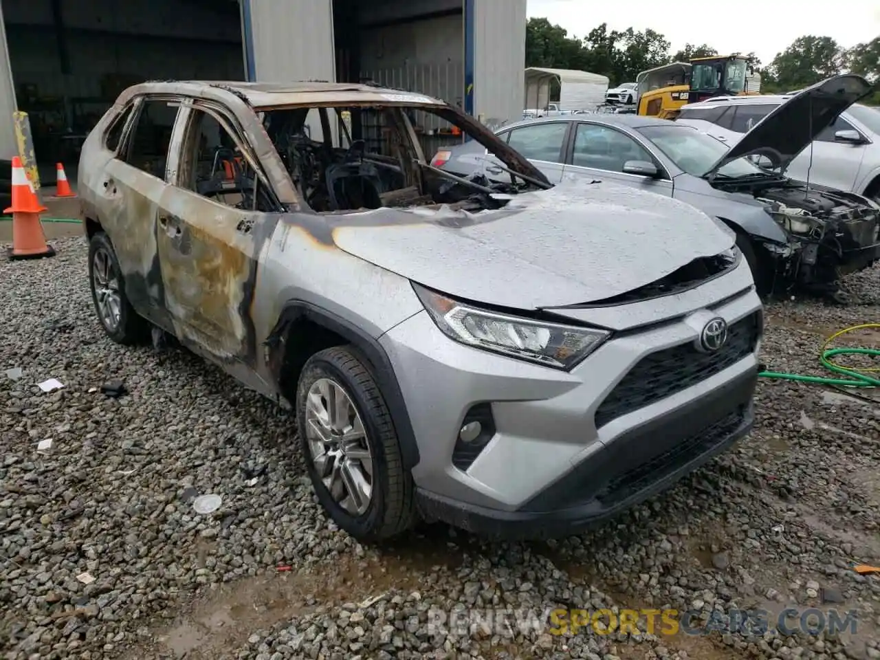 1 Photograph of a damaged car JTMC1RFV0MJ023585 TOYOTA RAV4 2021