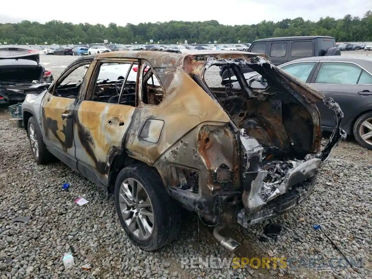 3 Photograph of a damaged car JTMC1RFV0MJ023585 TOYOTA RAV4 2021