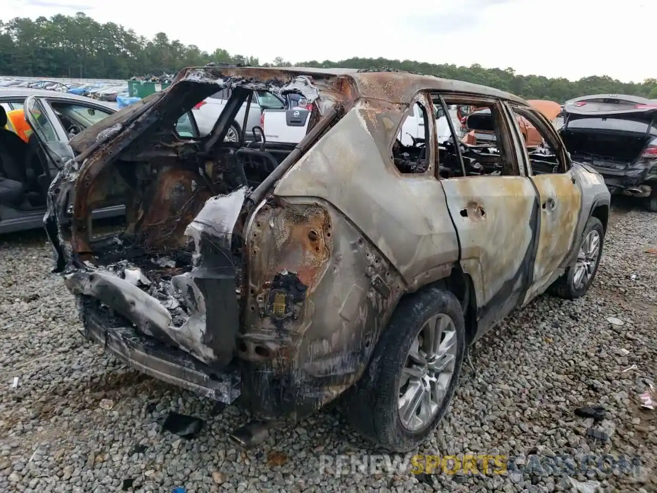 4 Photograph of a damaged car JTMC1RFV0MJ023585 TOYOTA RAV4 2021