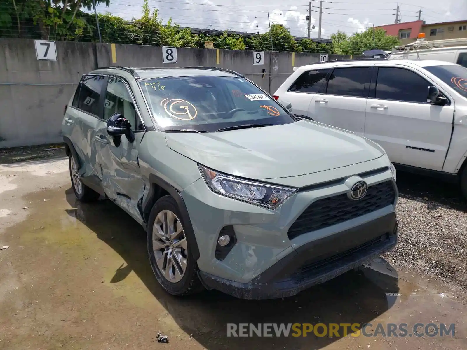 1 Photograph of a damaged car JTMC1RFV1MD072468 TOYOTA RAV4 2021