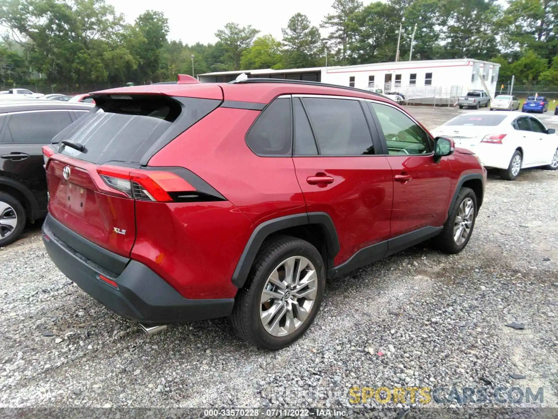 4 Photograph of a damaged car JTMC1RFV3MD070267 TOYOTA RAV4 2021