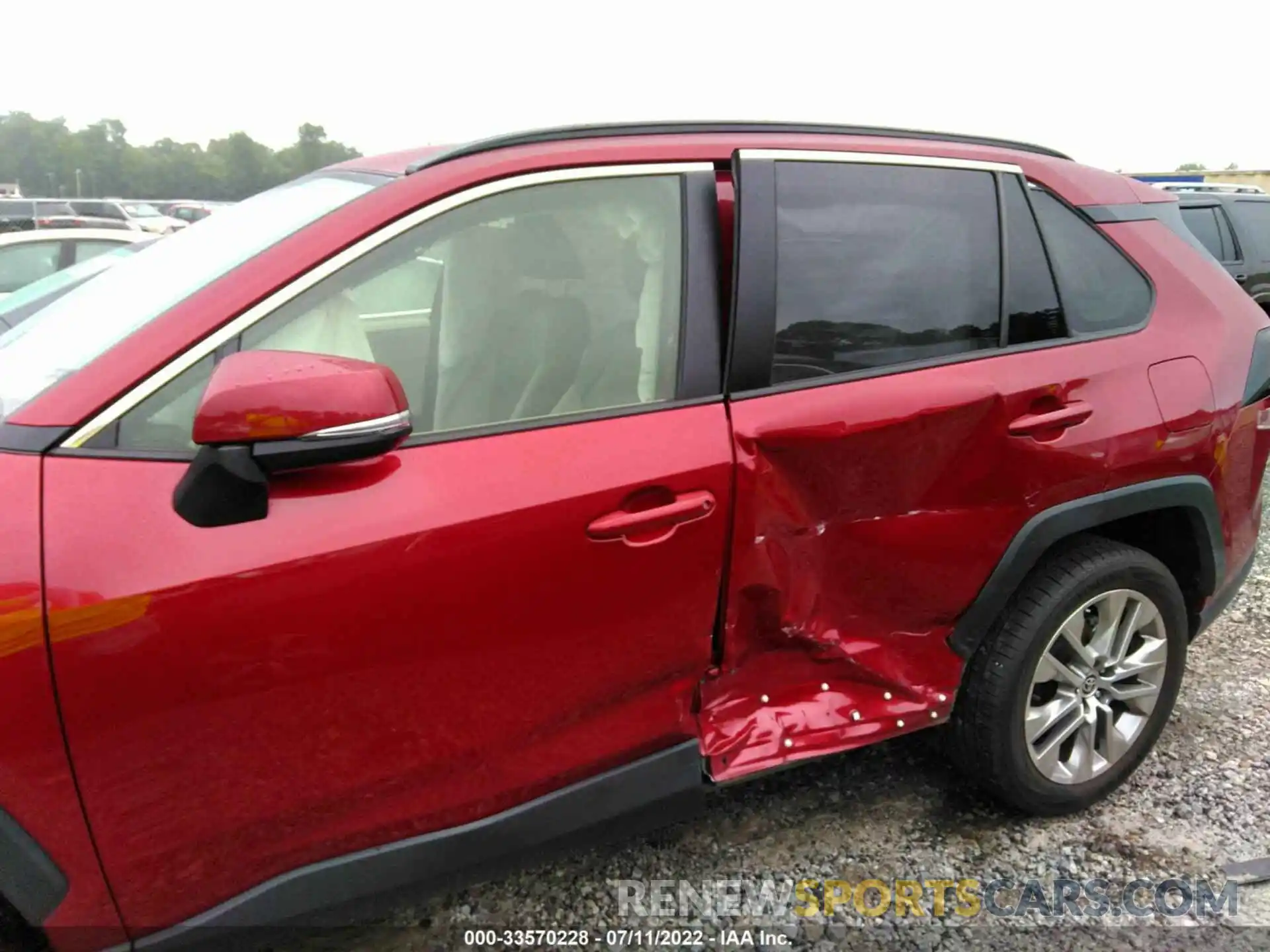 6 Photograph of a damaged car JTMC1RFV3MD070267 TOYOTA RAV4 2021