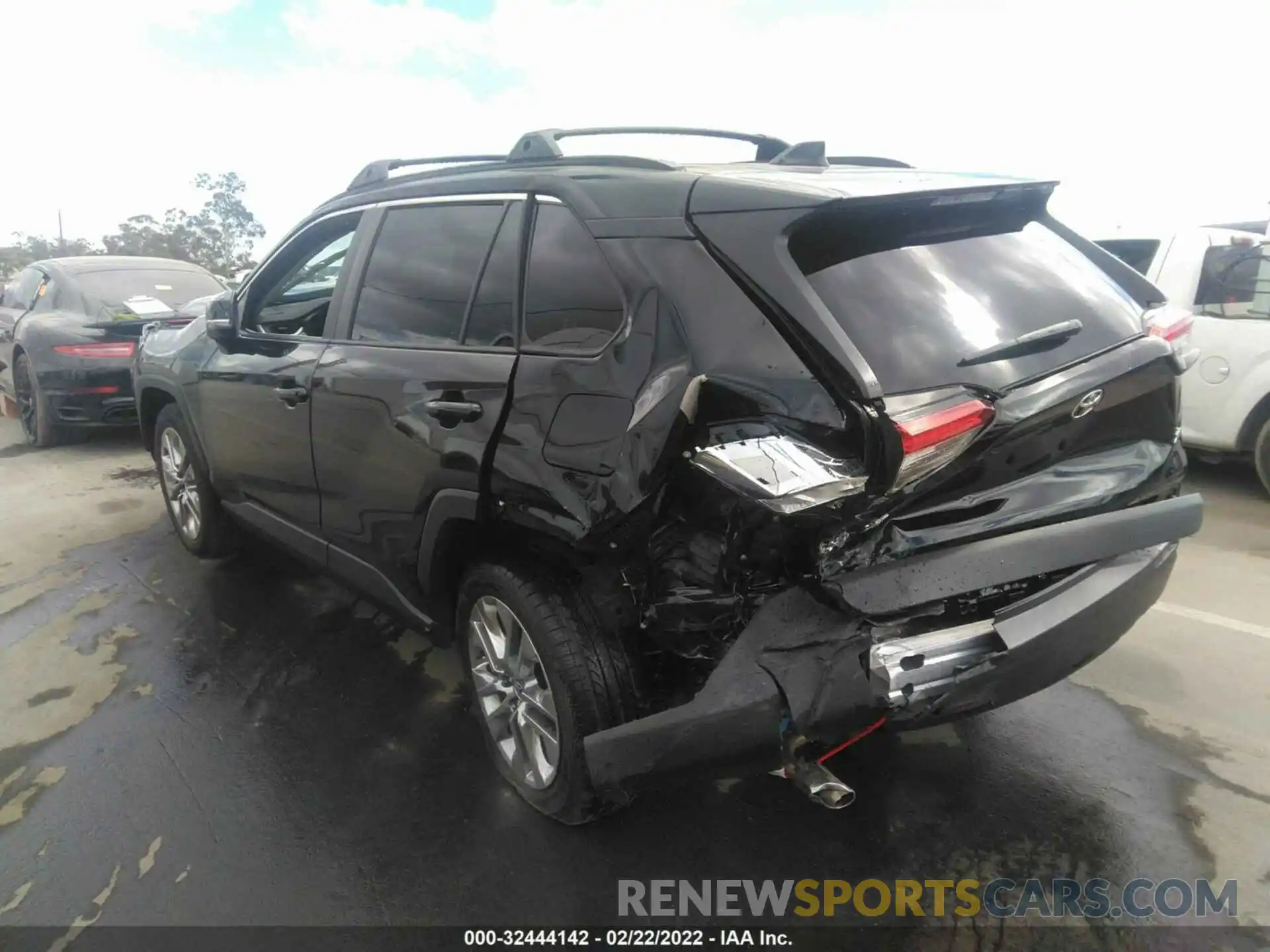 3 Photograph of a damaged car JTMC1RFV6MD066164 TOYOTA RAV4 2021