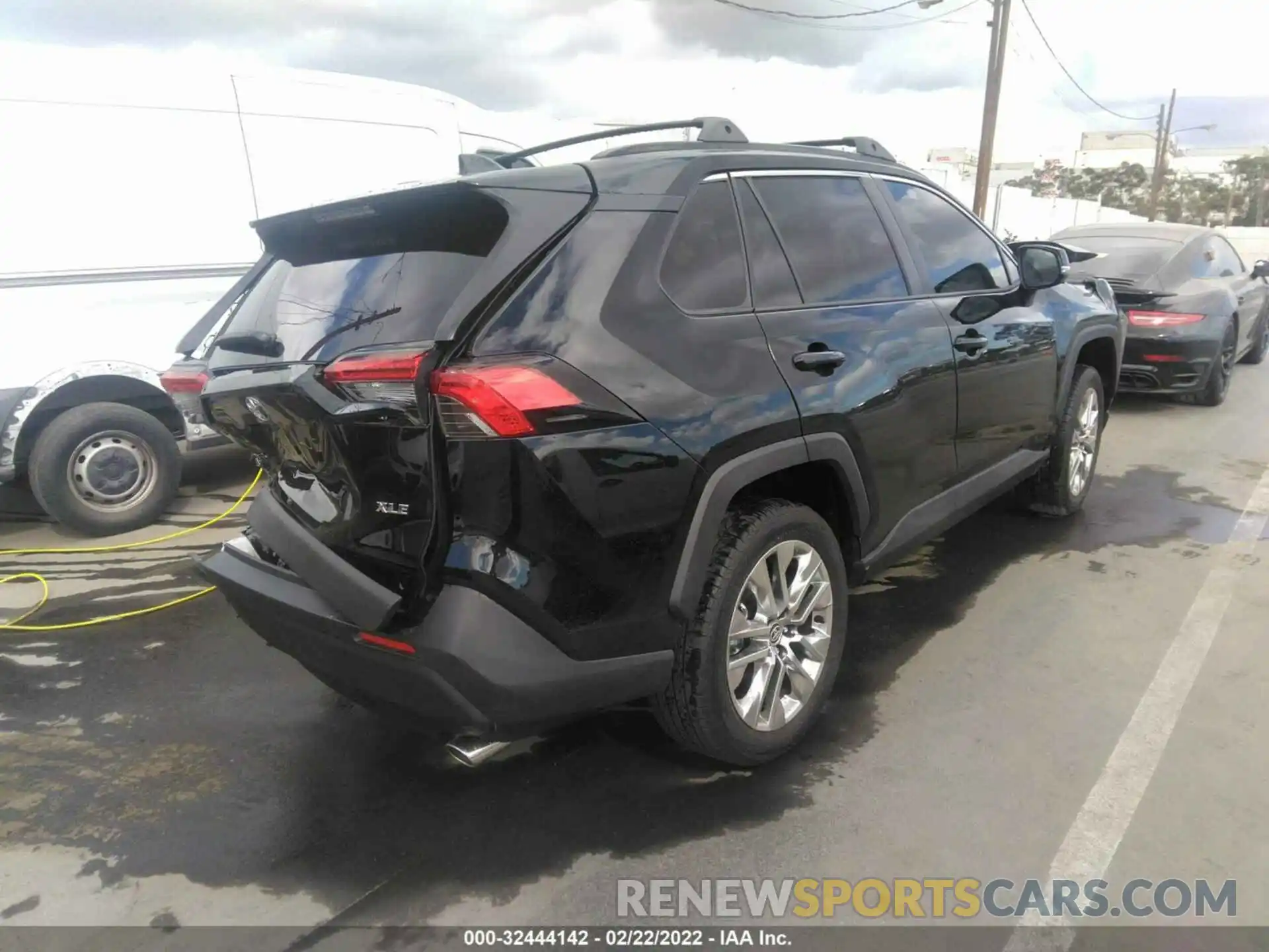 4 Photograph of a damaged car JTMC1RFV6MD066164 TOYOTA RAV4 2021