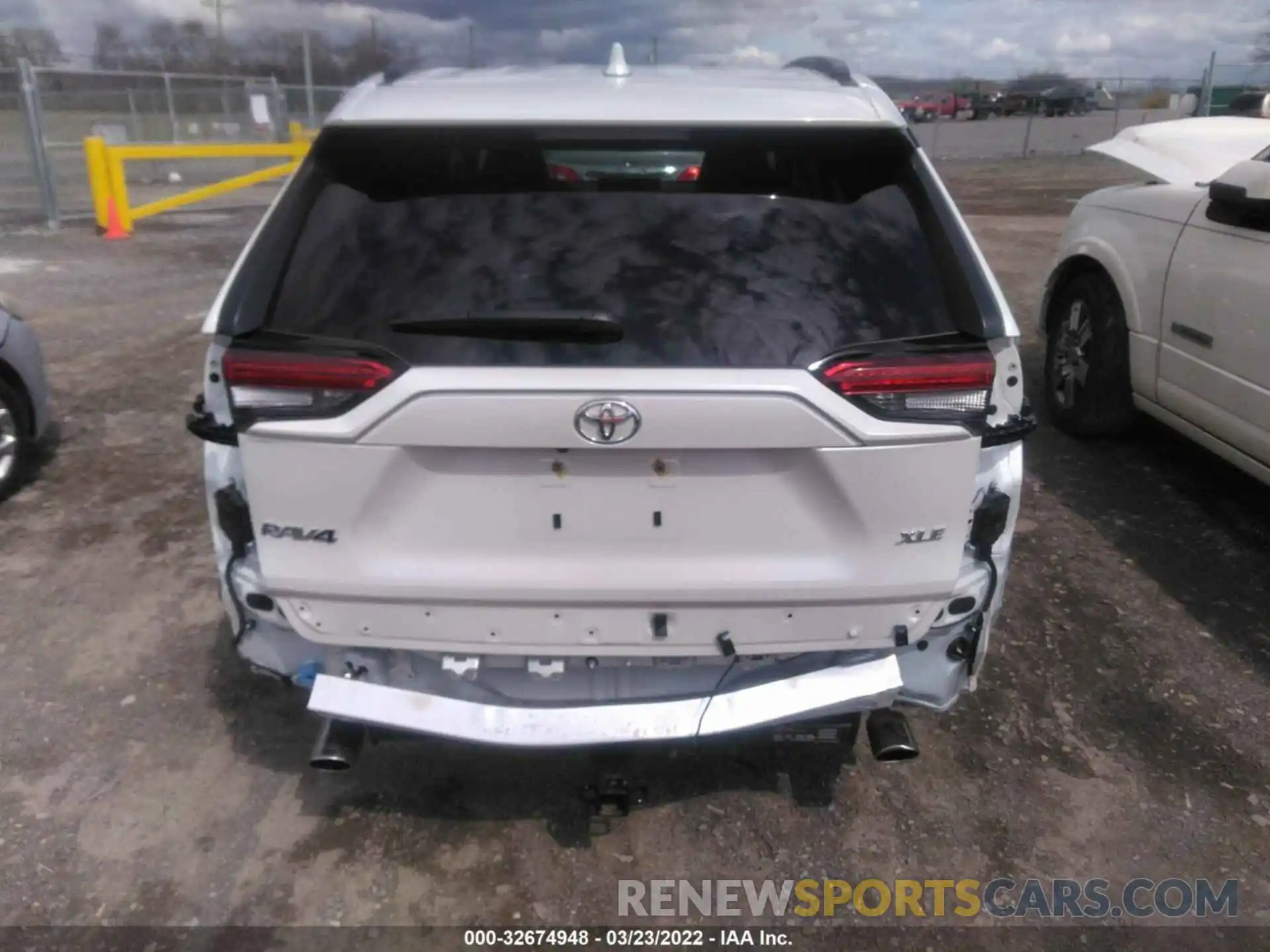 6 Photograph of a damaged car JTMC1RFV9MD080172 TOYOTA RAV4 2021