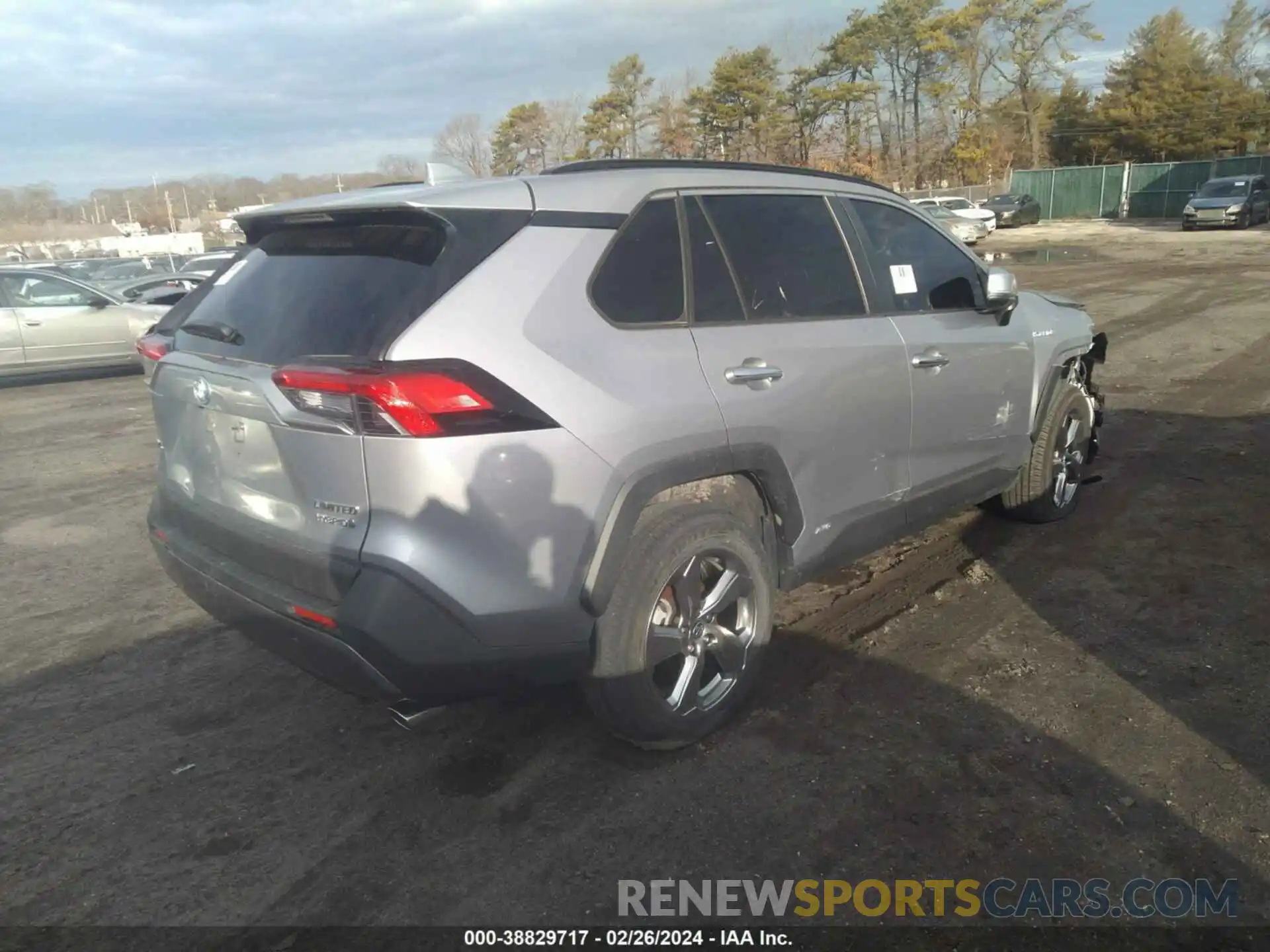 4 Photograph of a damaged car JTMD6RFV0MD013112 TOYOTA RAV4 2021