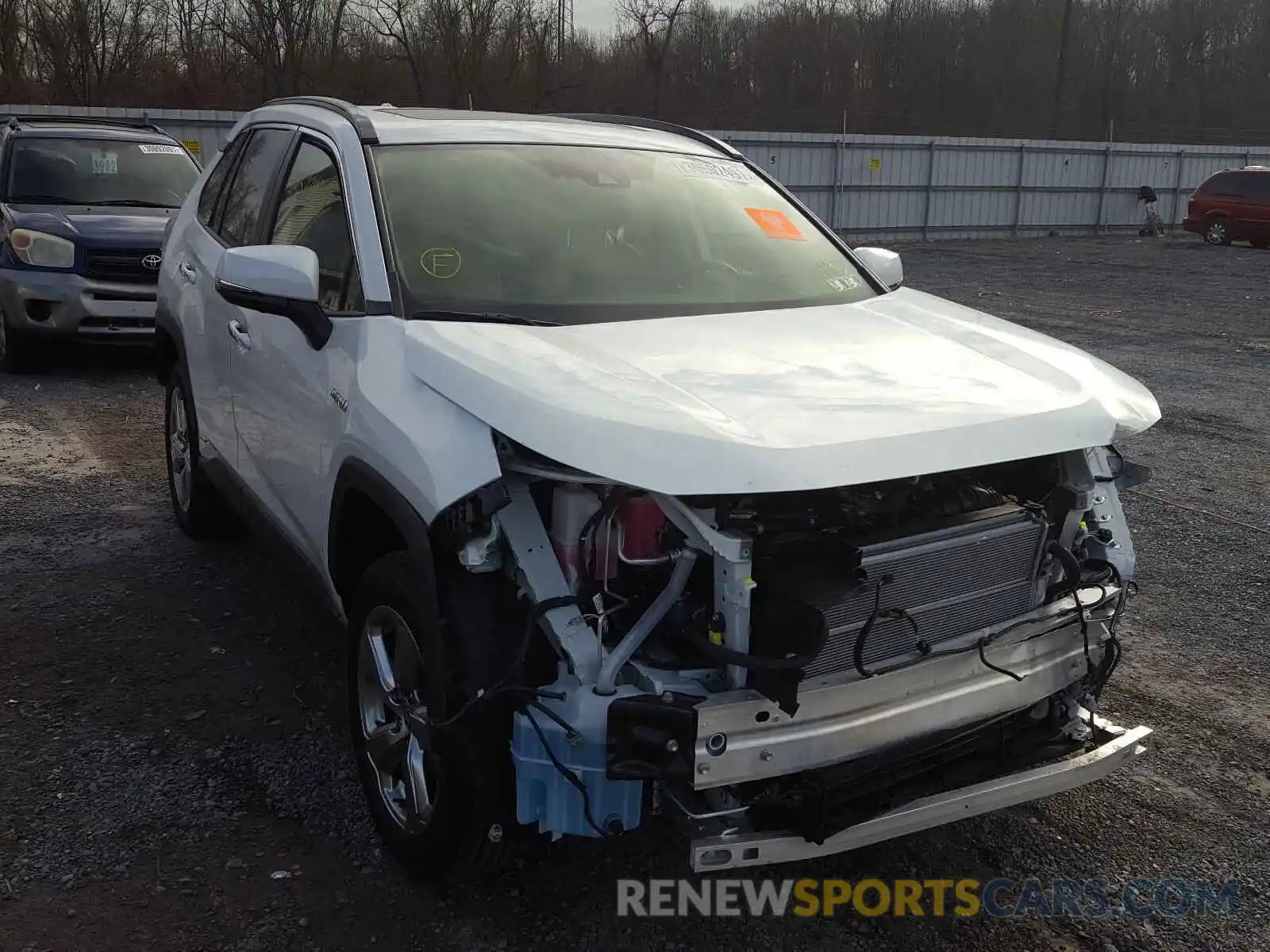 1 Photograph of a damaged car JTMD6RFV1MD011269 TOYOTA RAV4 2021