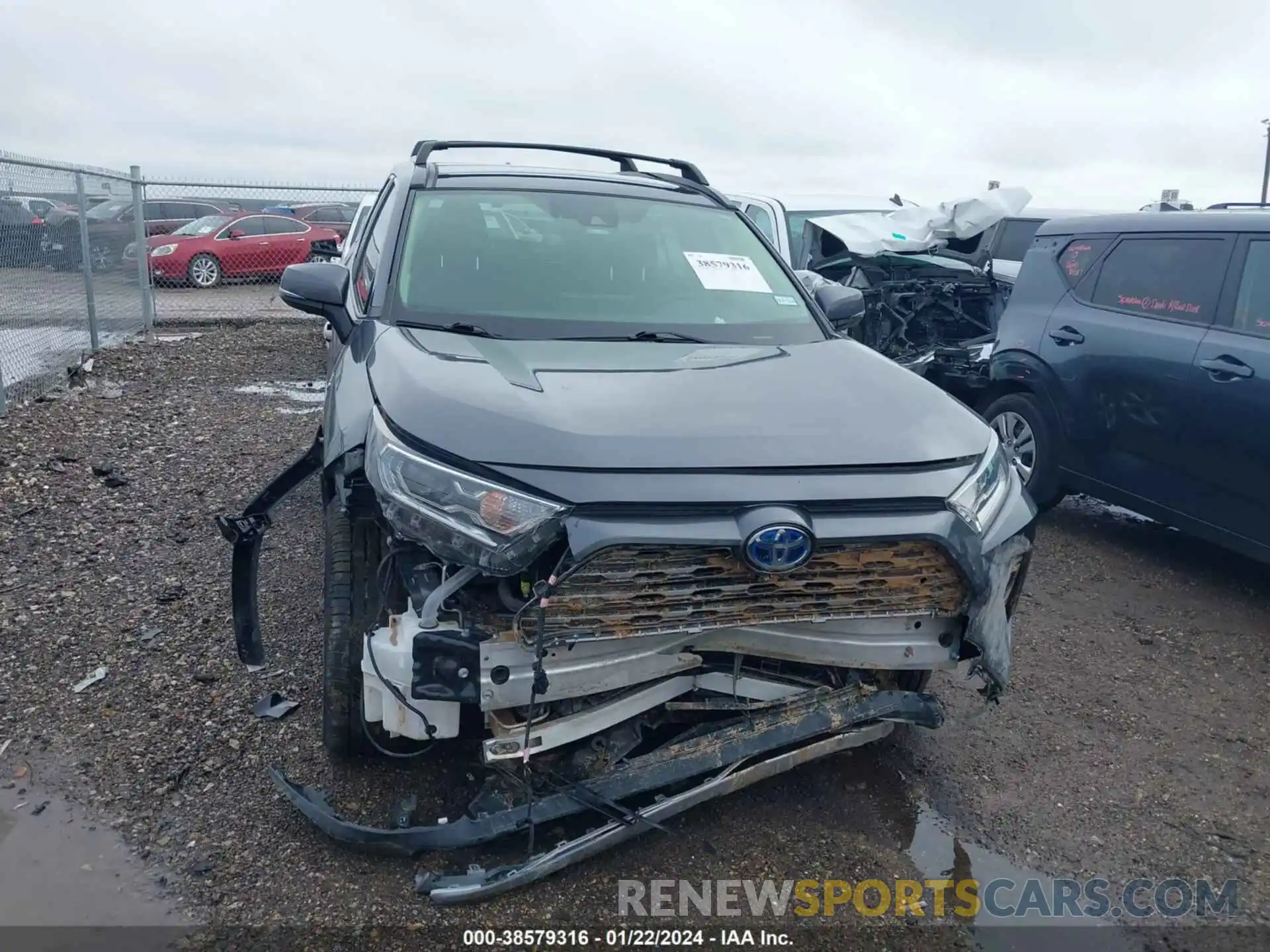 12 Photograph of a damaged car JTMD6RFV4MD514875 TOYOTA RAV4 2021