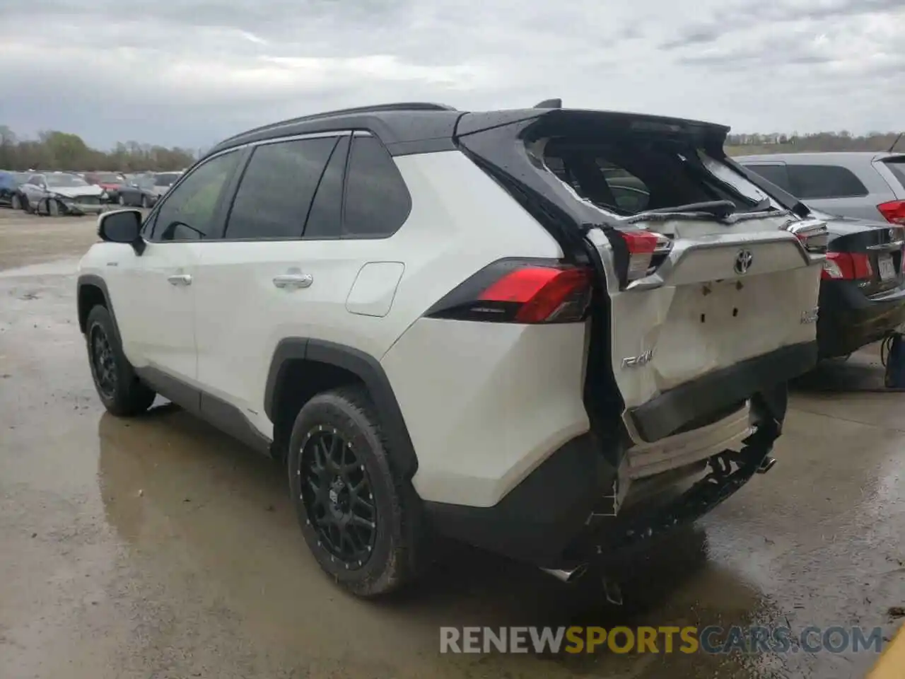 3 Photograph of a damaged car JTMD6RFVXMD019287 TOYOTA RAV4 2021