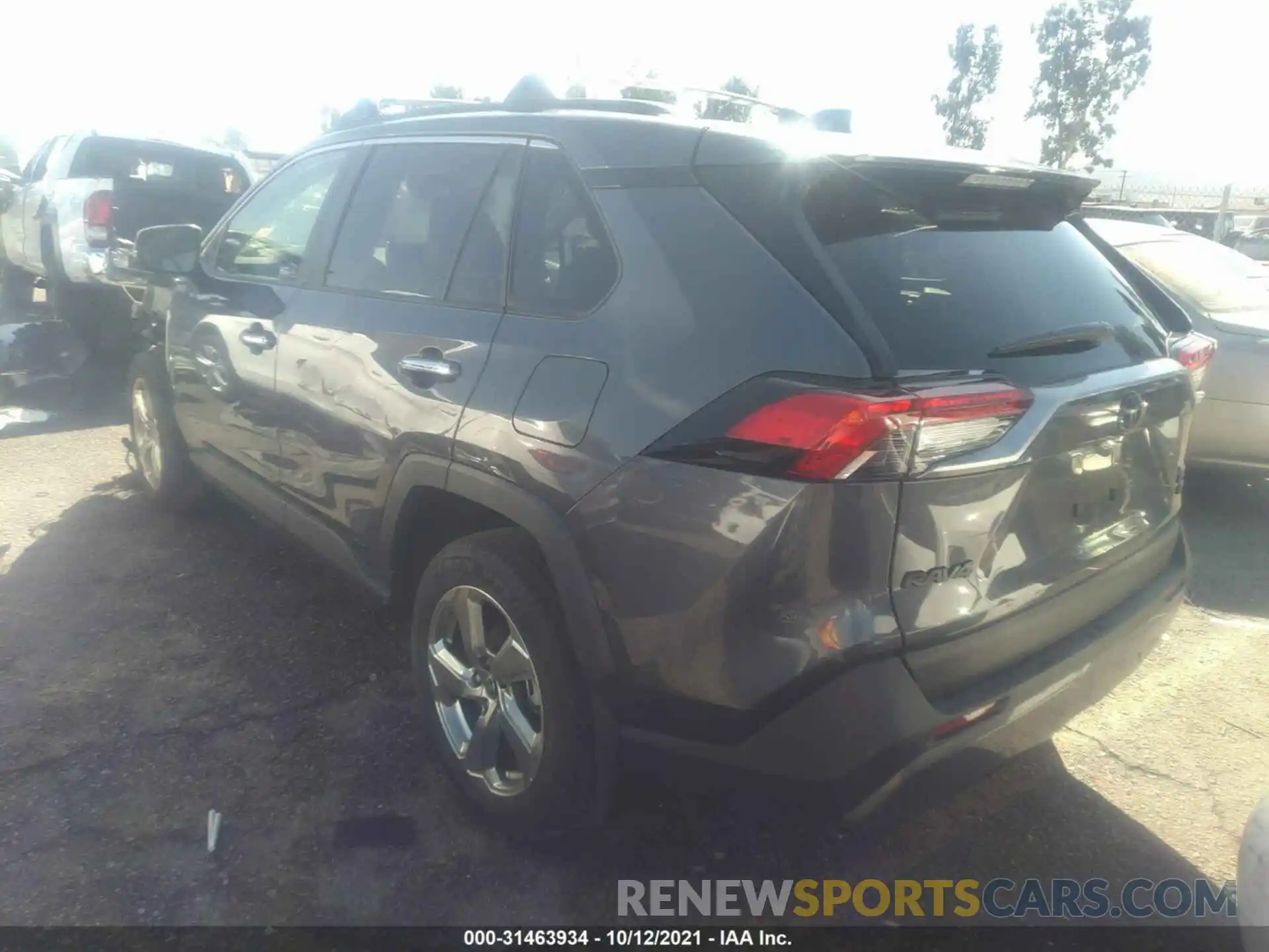 3 Photograph of a damaged car JTMD6RFVXMD035280 TOYOTA RAV4 2021