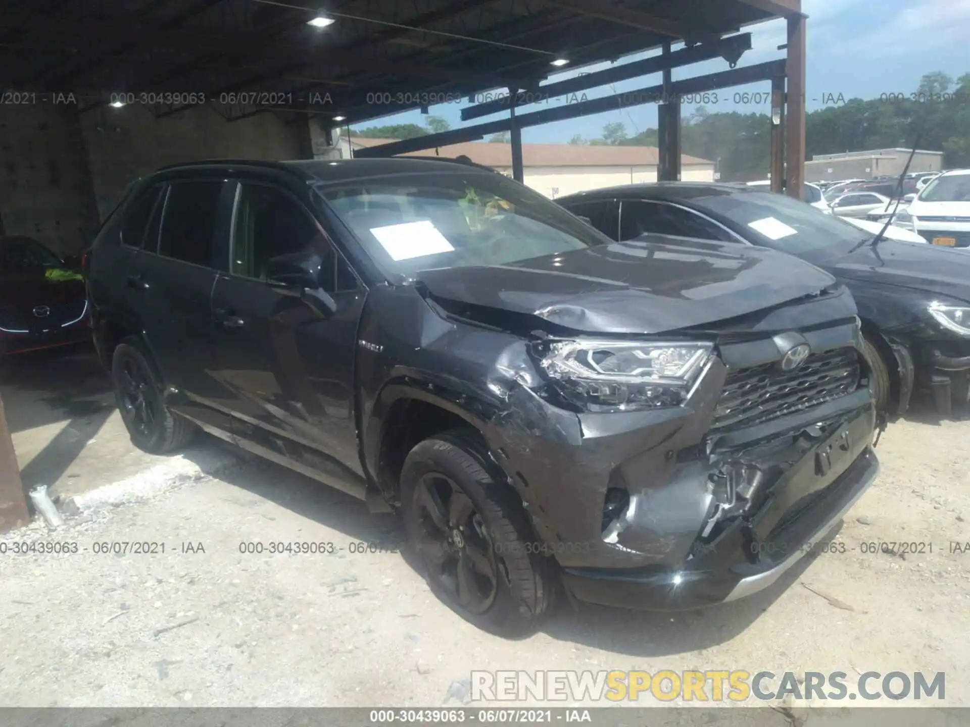 1 Photograph of a damaged car JTME6RFV1MD513557 TOYOTA RAV4 2021