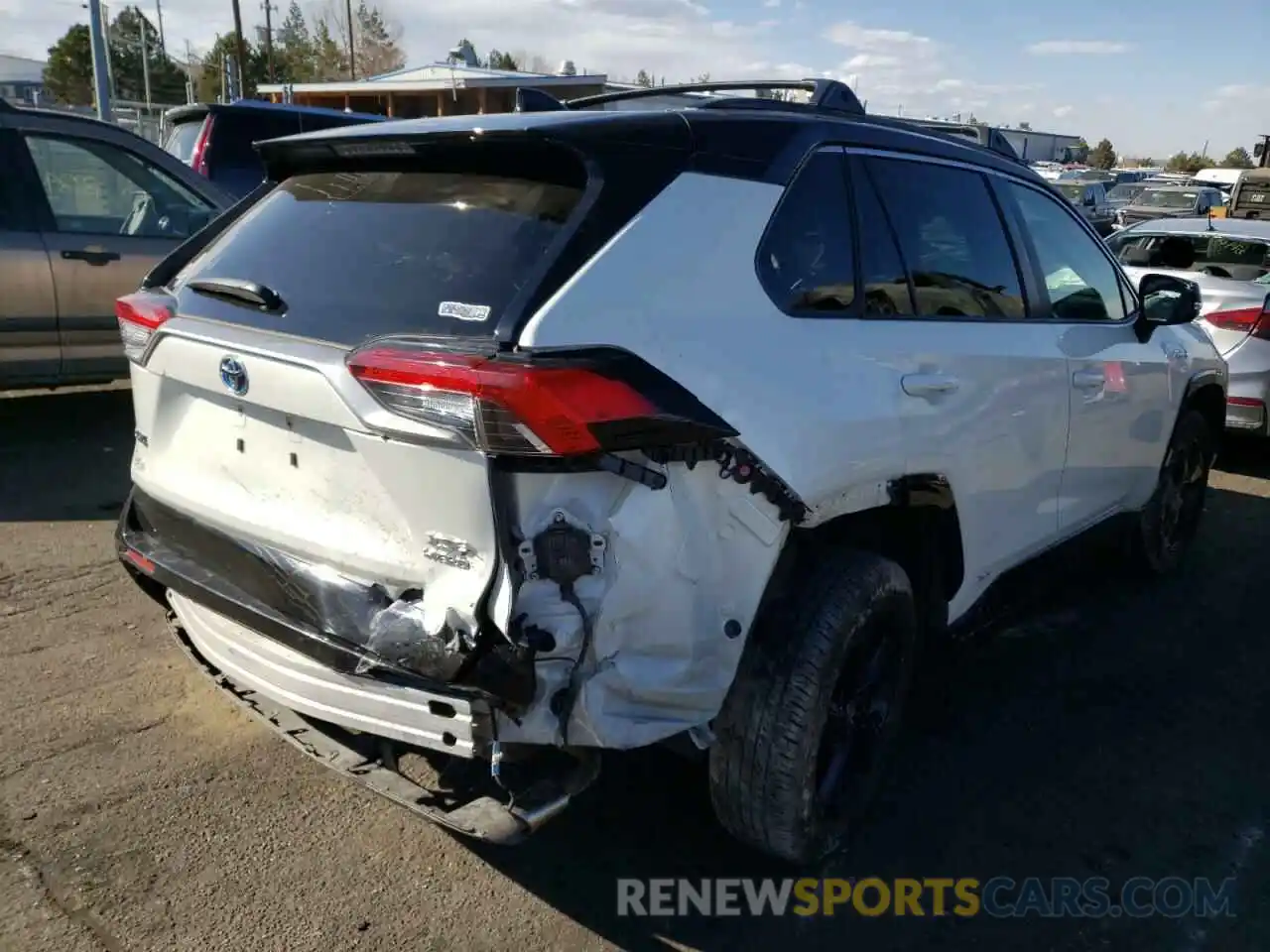 4 Photograph of a damaged car JTME6RFV5MD512833 TOYOTA RAV4 2021