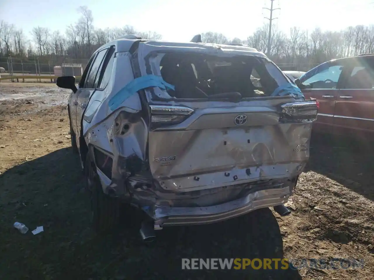 9 Photograph of a damaged car JTME6RFV6MJ007532 TOYOTA RAV4 2021