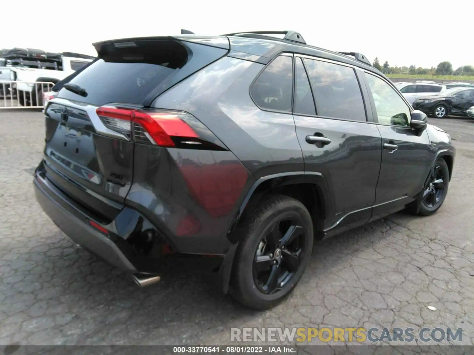 4 Photograph of a damaged car JTME6RFV8MJ009430 TOYOTA RAV4 2021