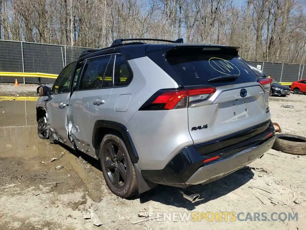 3 Photograph of a damaged car JTME6RFVXMJ011602 TOYOTA RAV4 2021