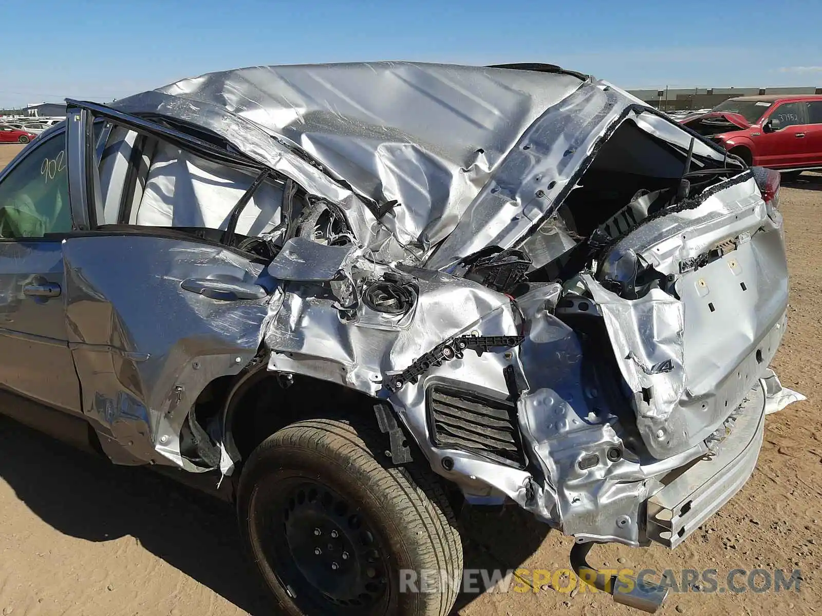 9 Photograph of a damaged car JTMF1RFV7MD069023 TOYOTA RAV4 2021