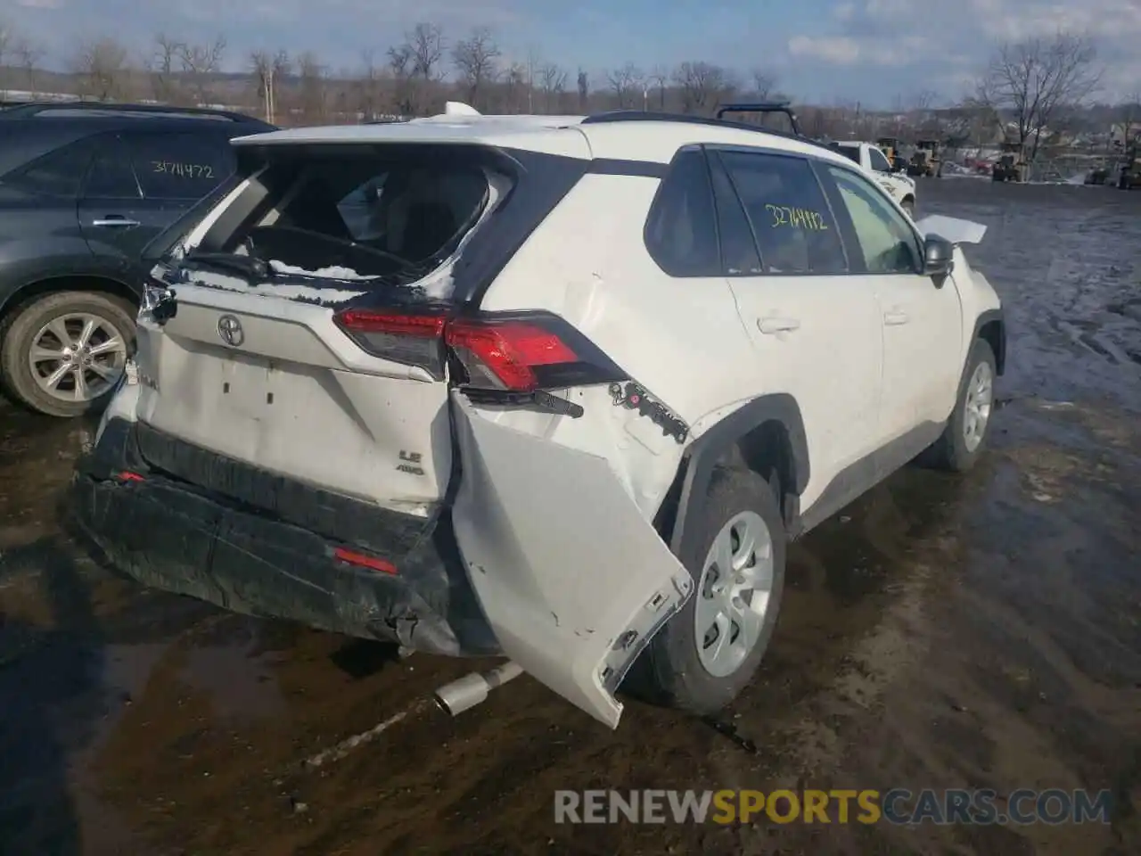 4 Photograph of a damaged car JTMF1RFV9MD069640 TOYOTA RAV4 2021