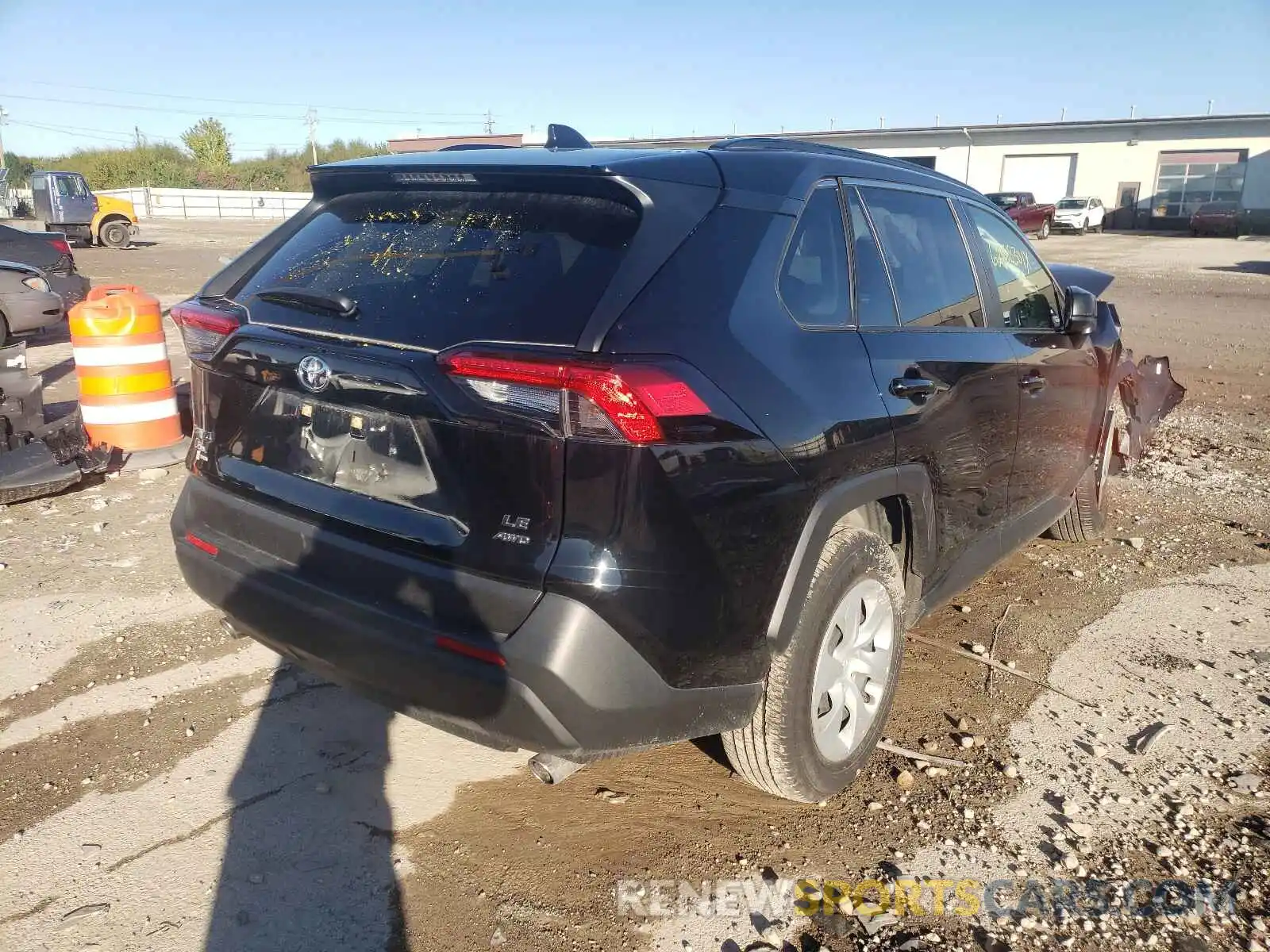 4 Photograph of a damaged car JTMF1RFV9MD072442 TOYOTA RAV4 2021