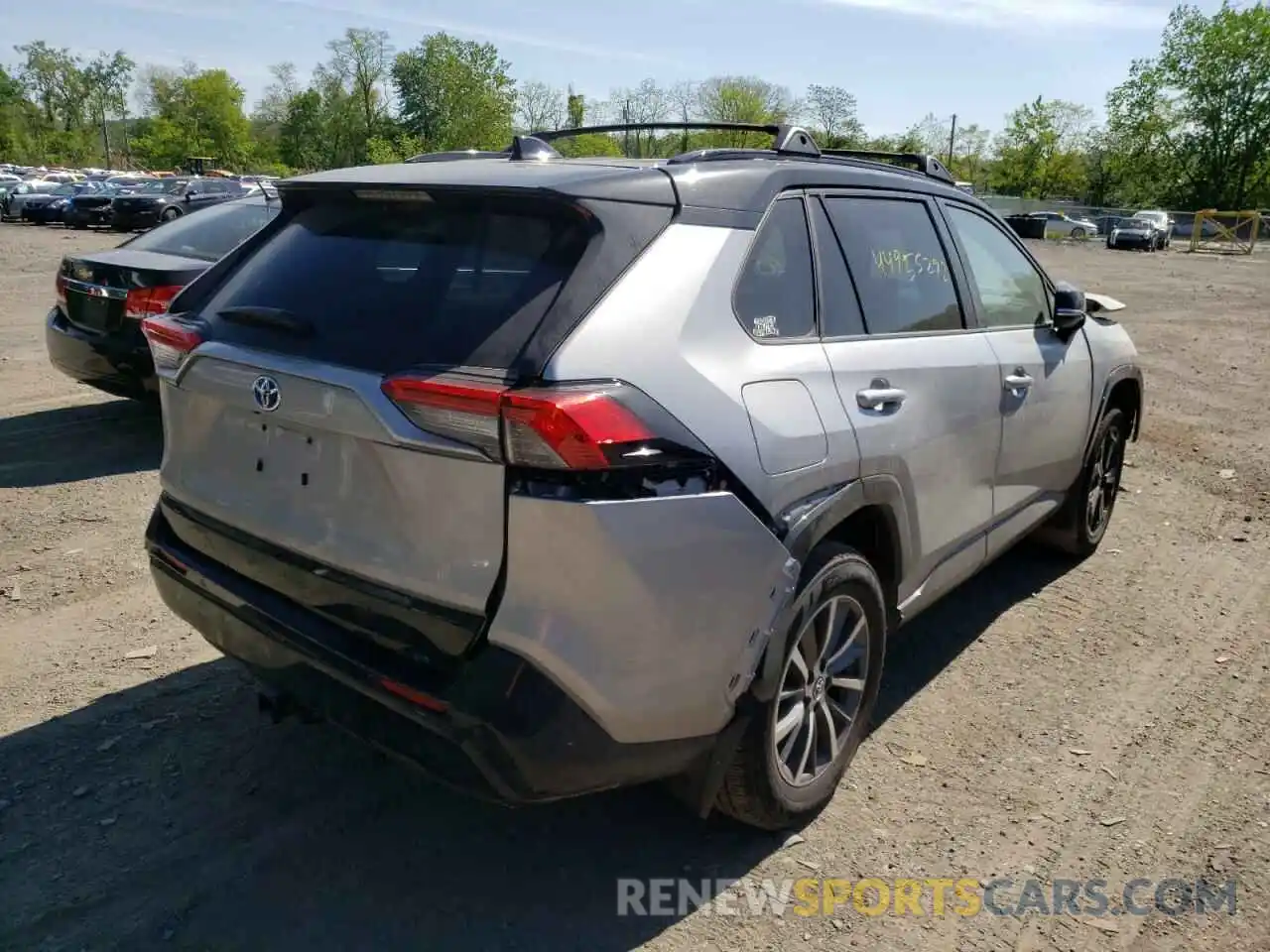 4 Photograph of a damaged car JTMFB3FV5MD008408 TOYOTA RAV4 2021