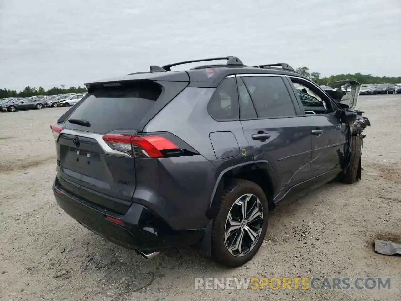 4 Photograph of a damaged car JTMFB3FV5MD068463 TOYOTA RAV4 2021