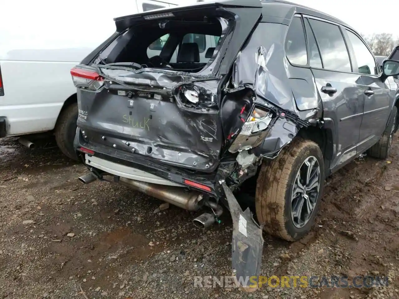 9 Photograph of a damaged car JTMFB3FV6MD065930 TOYOTA RAV4 2021