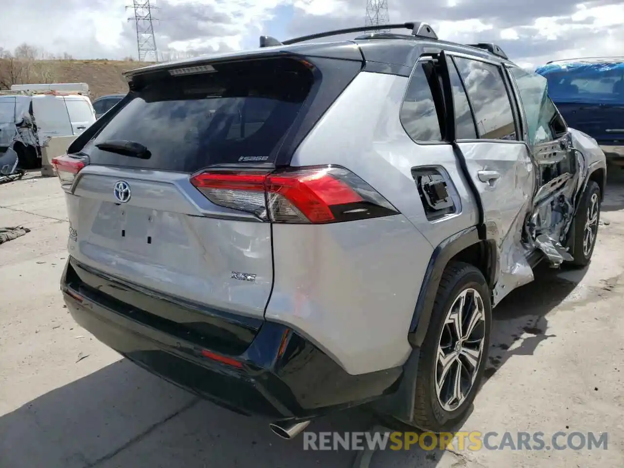 4 Photograph of a damaged car JTMFB3FV7MD018146 TOYOTA RAV4 2021