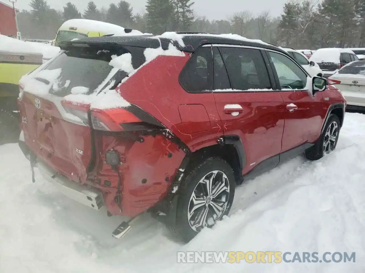 4 Photograph of a damaged car JTMFB3FV7MD073597 TOYOTA RAV4 2021