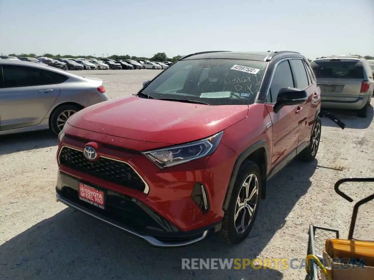 2 Photograph of a damaged car JTMFB3FV7MD075138 TOYOTA RAV4 2021