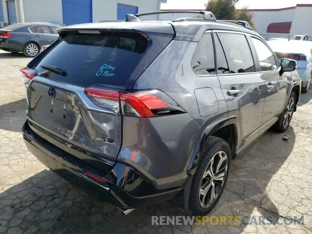 4 Photograph of a damaged car JTMFB3FV9MD009559 TOYOTA RAV4 2021