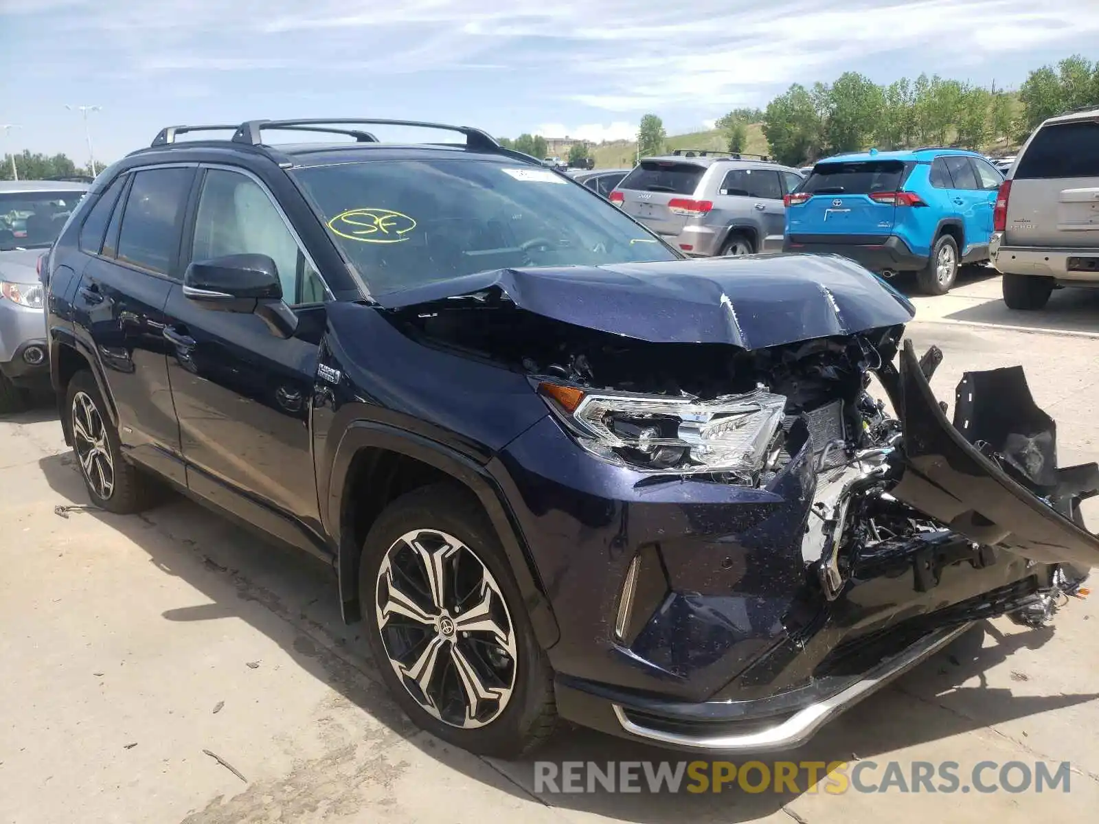 1 Photograph of a damaged car JTMFB3FV9MD026832 TOYOTA RAV4 2021