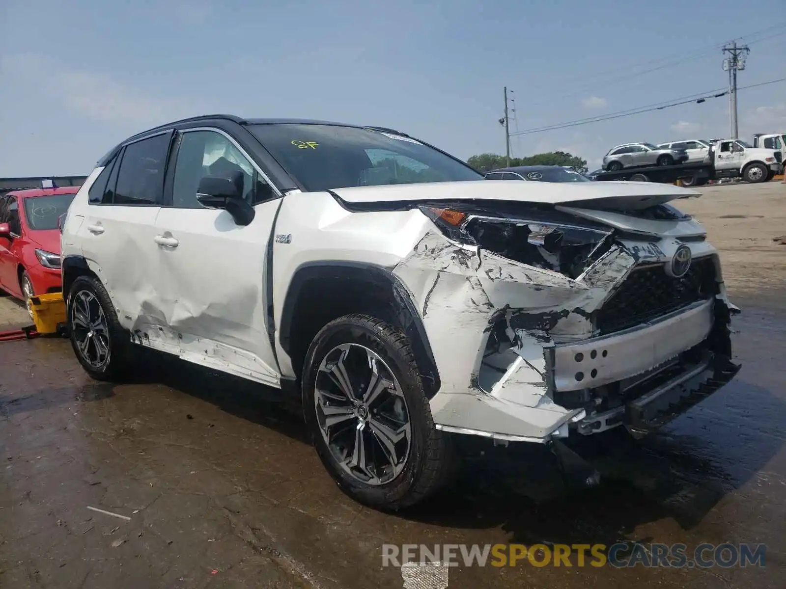 1 Photograph of a damaged car JTMFB3FVXMD010753 TOYOTA RAV4 2021