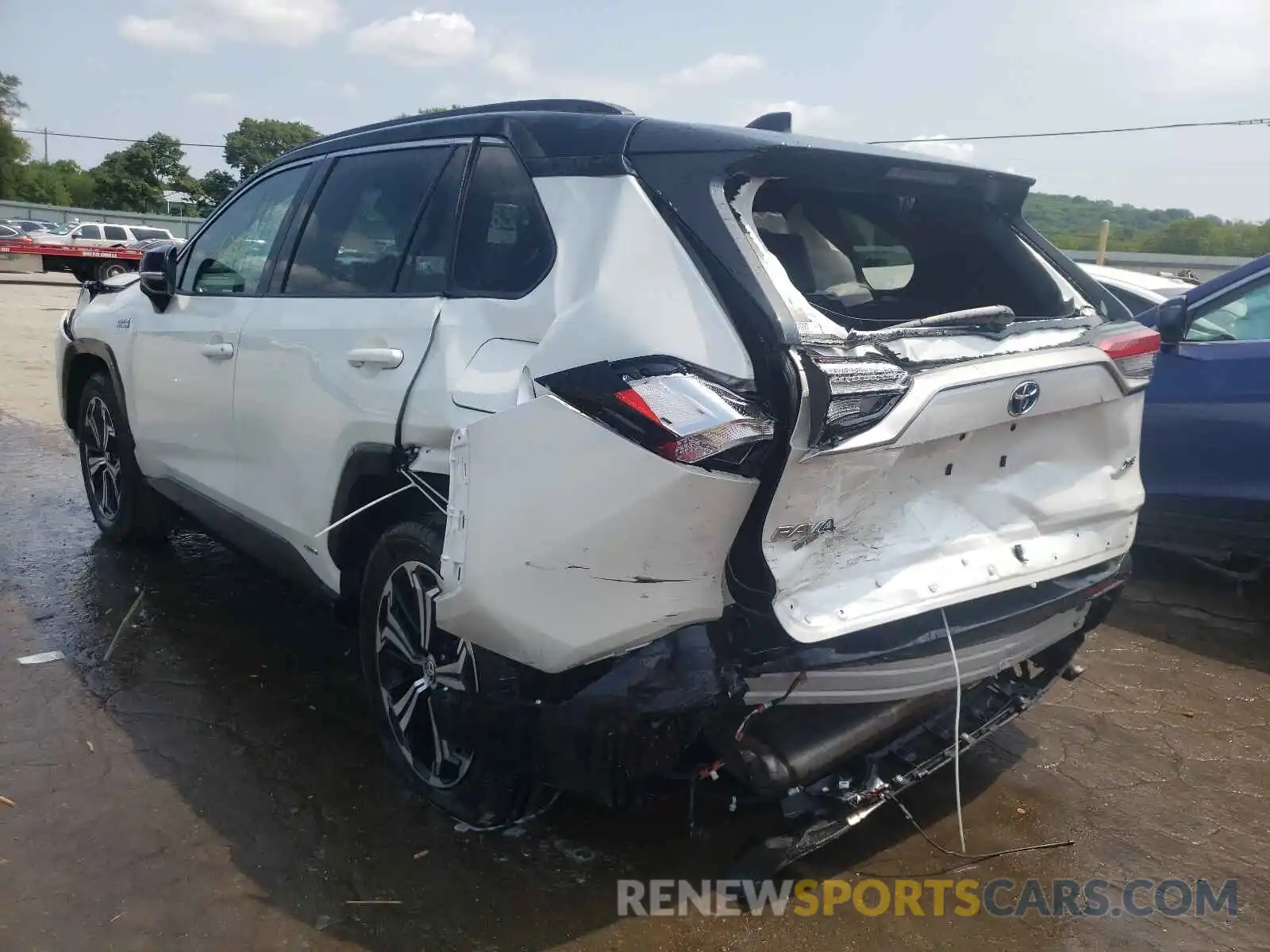 3 Photograph of a damaged car JTMFB3FVXMD010753 TOYOTA RAV4 2021