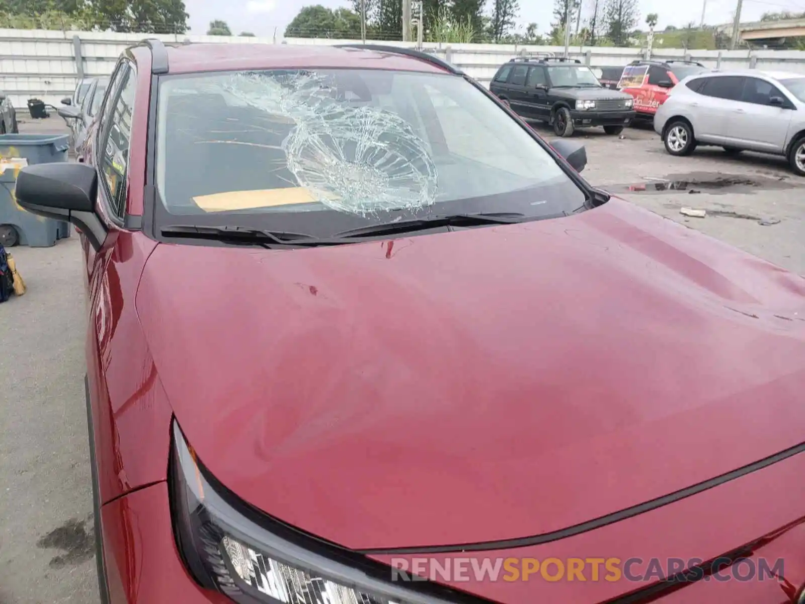 9 Photograph of a damaged car JTMH1RFV0MD063170 TOYOTA RAV4 2021