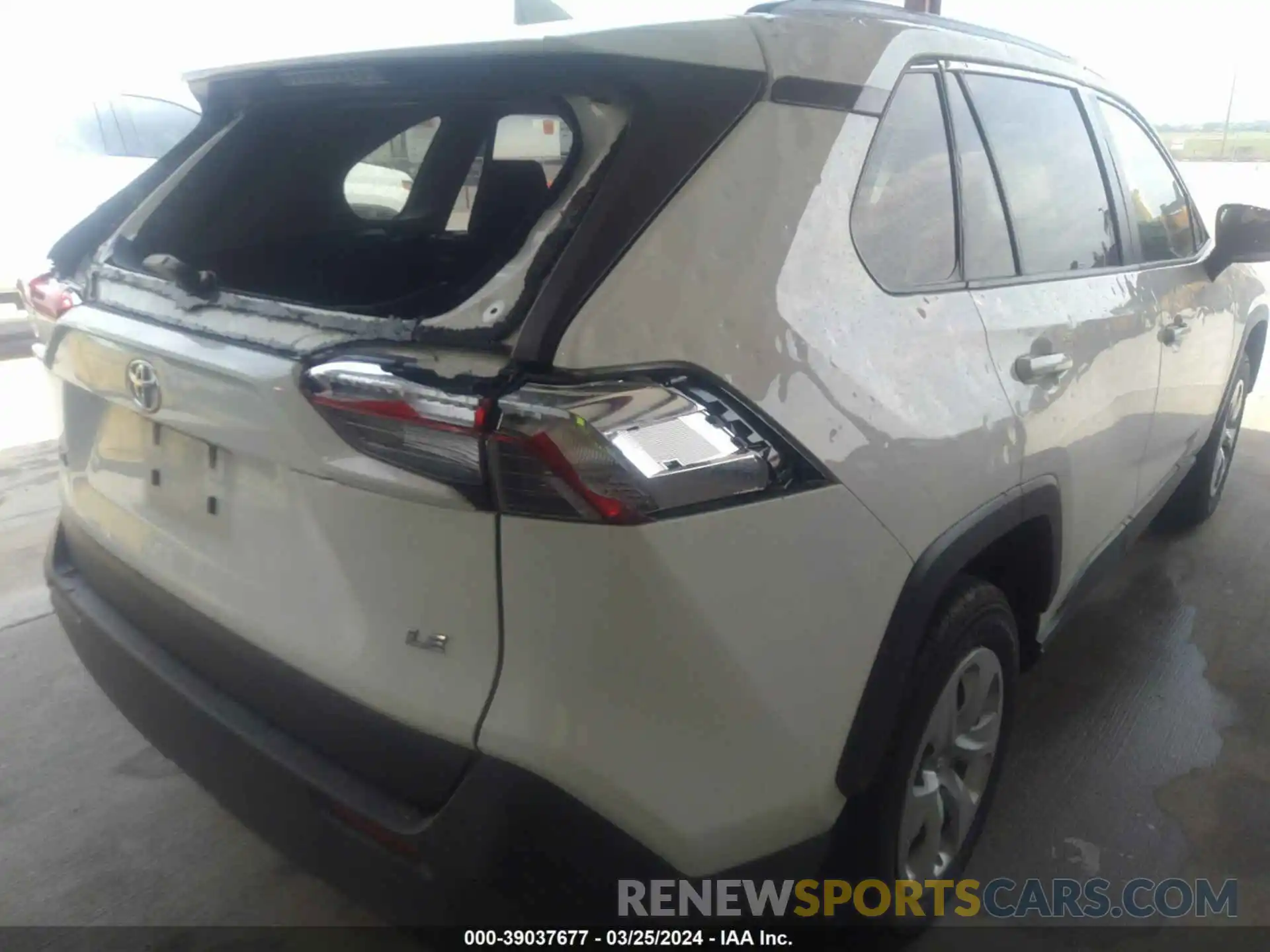 6 Photograph of a damaged car JTMH1RFV0MD523380 TOYOTA RAV4 2021