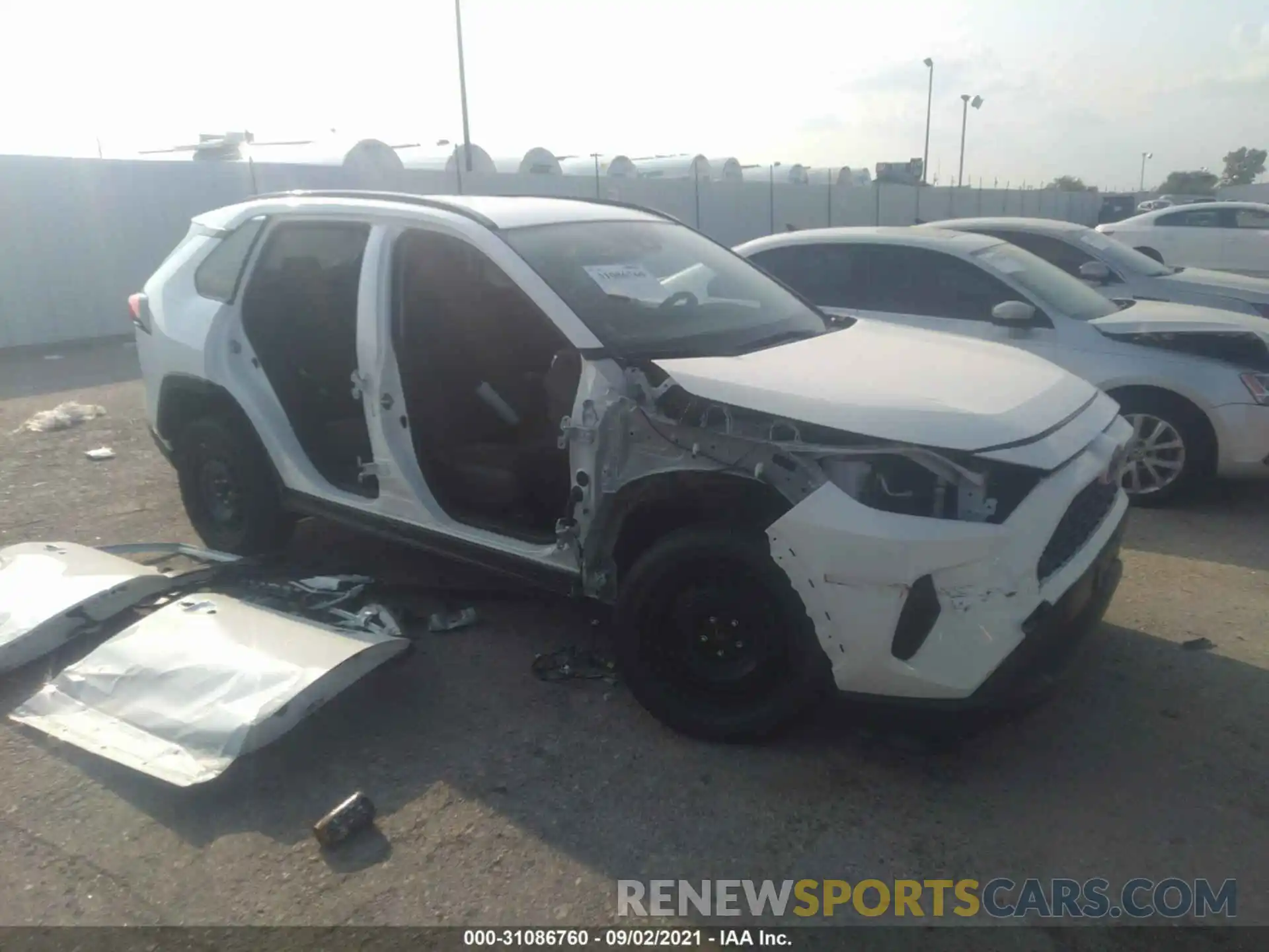 1 Photograph of a damaged car JTMH1RFV1MD069642 TOYOTA RAV4 2021