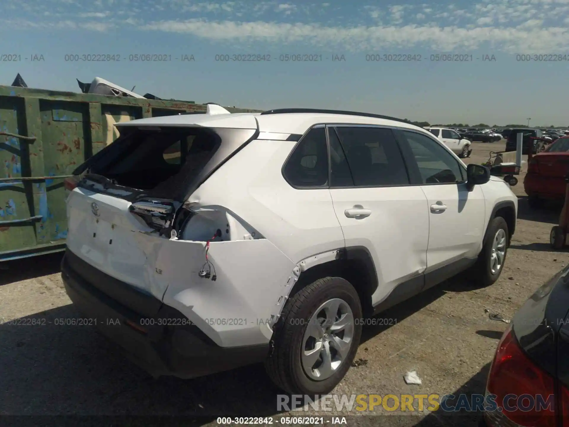 4 Photograph of a damaged car JTMH1RFV3MD072753 TOYOTA RAV4 2021