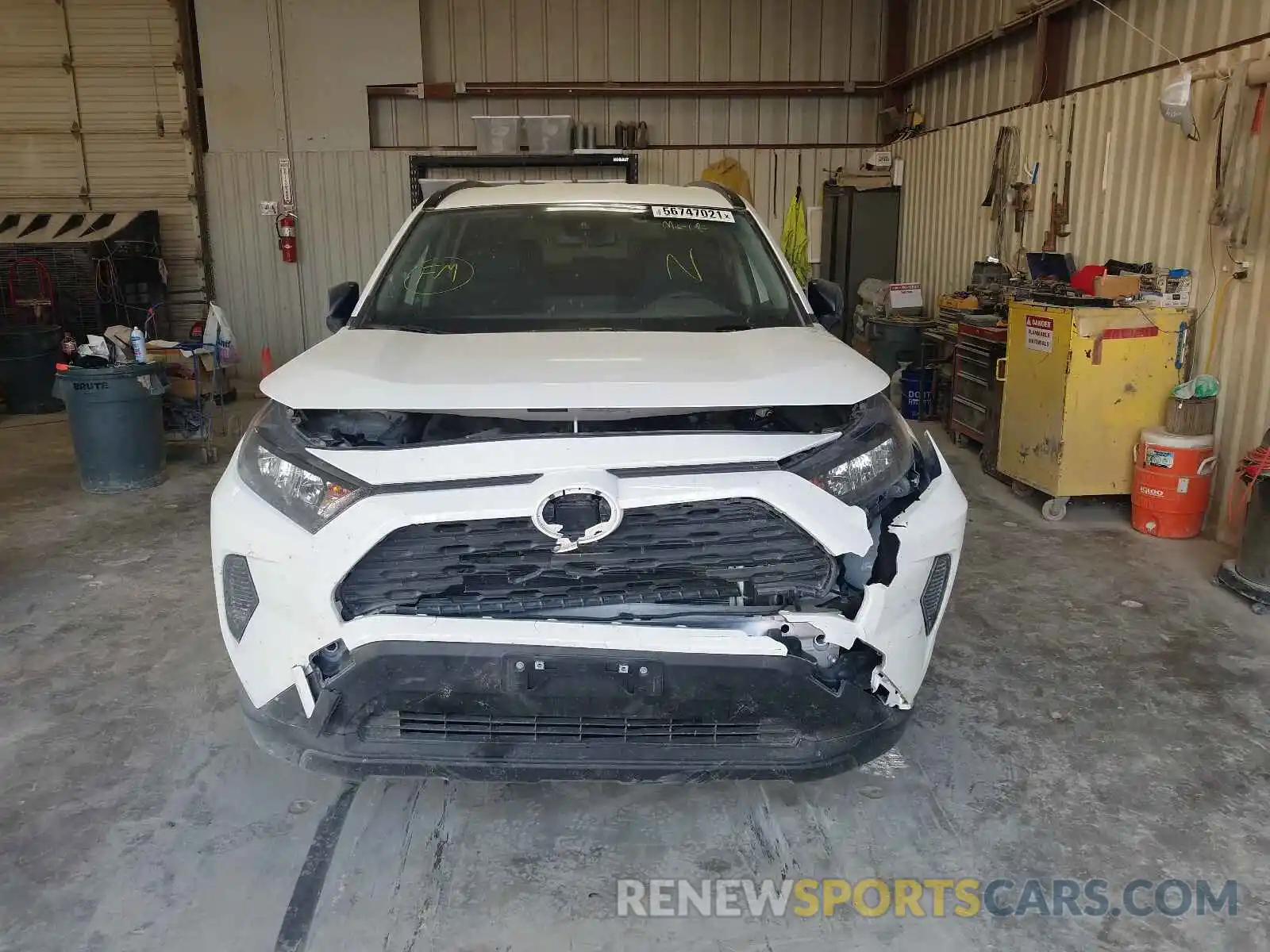 9 Photograph of a damaged car JTMH1RFV3MD522823 TOYOTA RAV4 2021