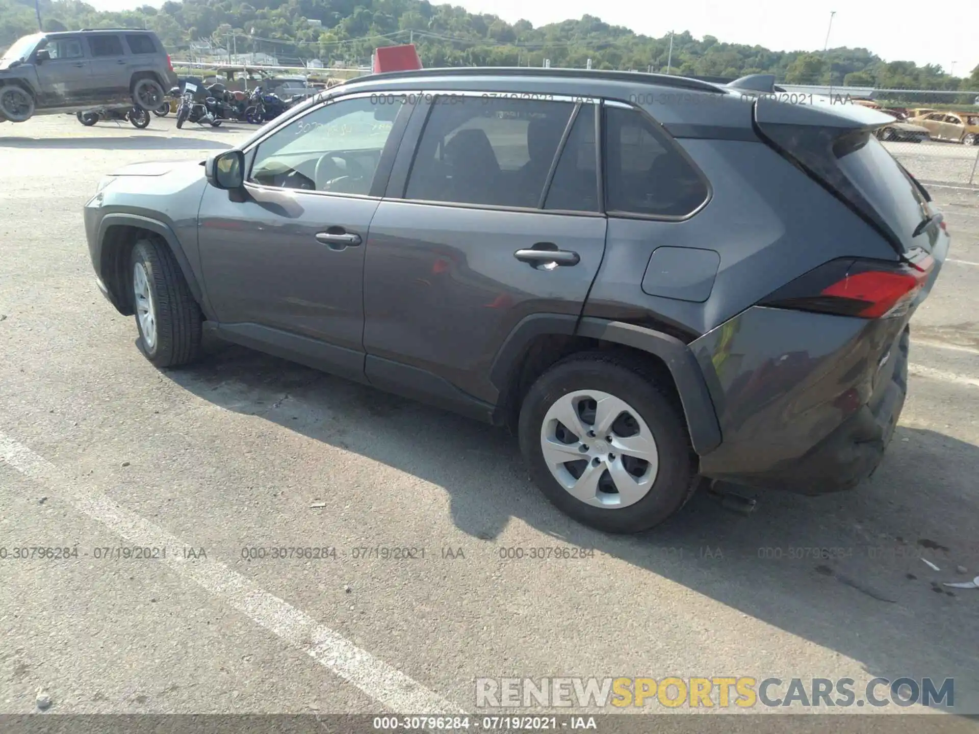 3 Photograph of a damaged car JTMH1RFV7MD065000 TOYOTA RAV4 2021