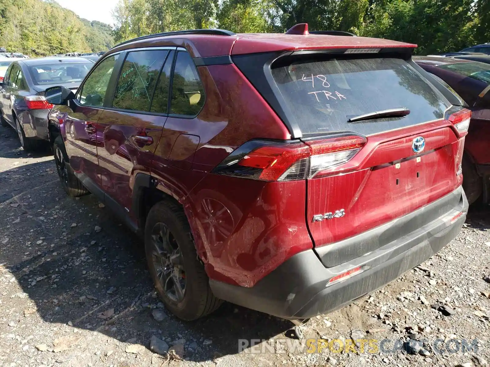 3 Фотография поврежденного автомобиля JTML6RFV1MD013213 TOYOTA RAV4 2021