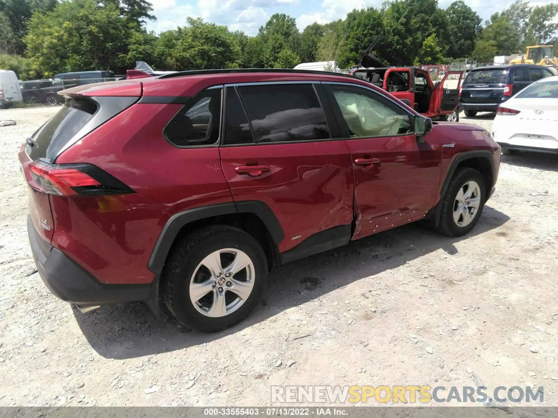 4 Photograph of a damaged car JTML6RFV8MD012303 TOYOTA RAV4 2021