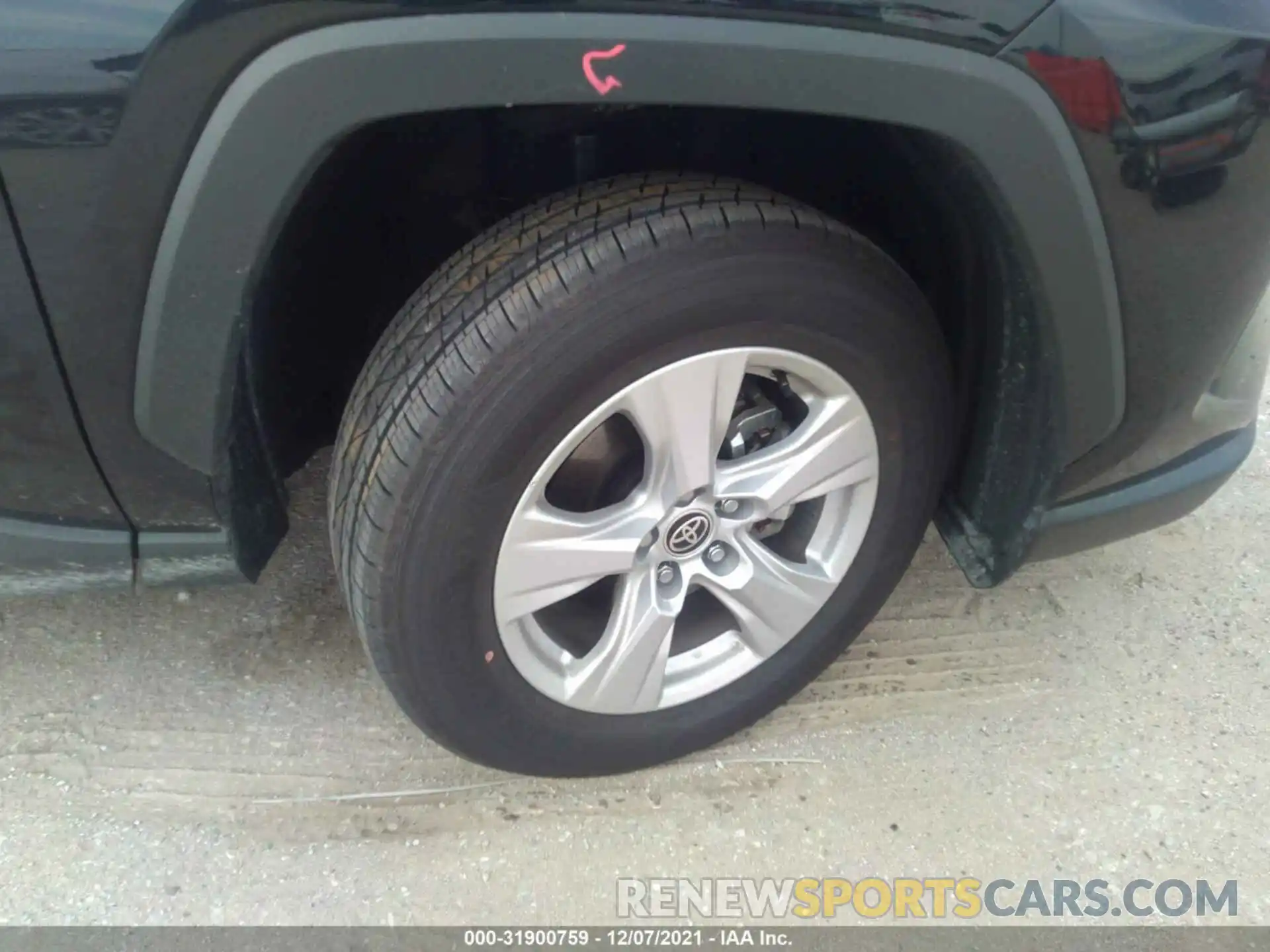 15 Photograph of a damaged car JTMLWRFV2MD114423 TOYOTA RAV4 2021