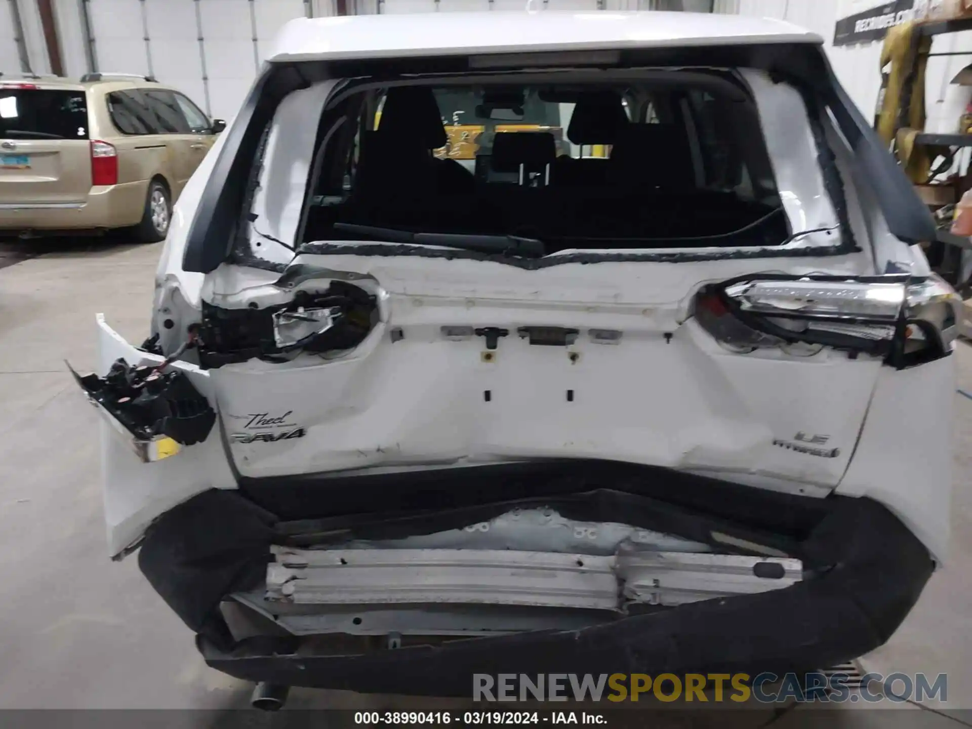 16 Photograph of a damaged car JTMLWRFV5MD118448 TOYOTA RAV4 2021