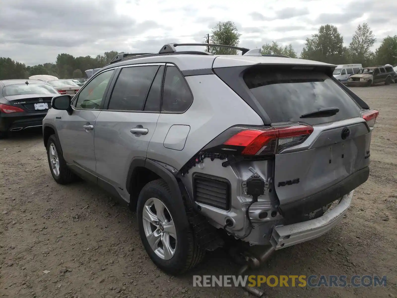 3 Photograph of a damaged car JTMM6RFV1MD019873 TOYOTA RAV4 2021